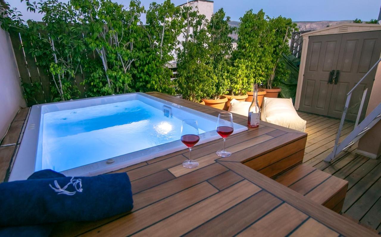 Beautiful Penthouse In Athens With Outside Jacuzzi Διαμέρισμα Εξωτερικό φωτογραφία
